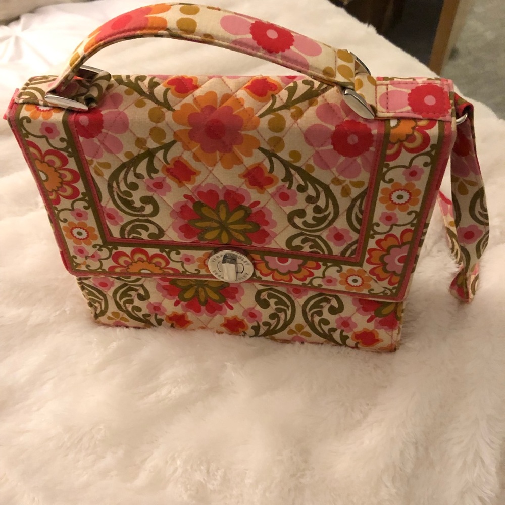 PERFECT SUMMER BAG! Vera Bradley Bag